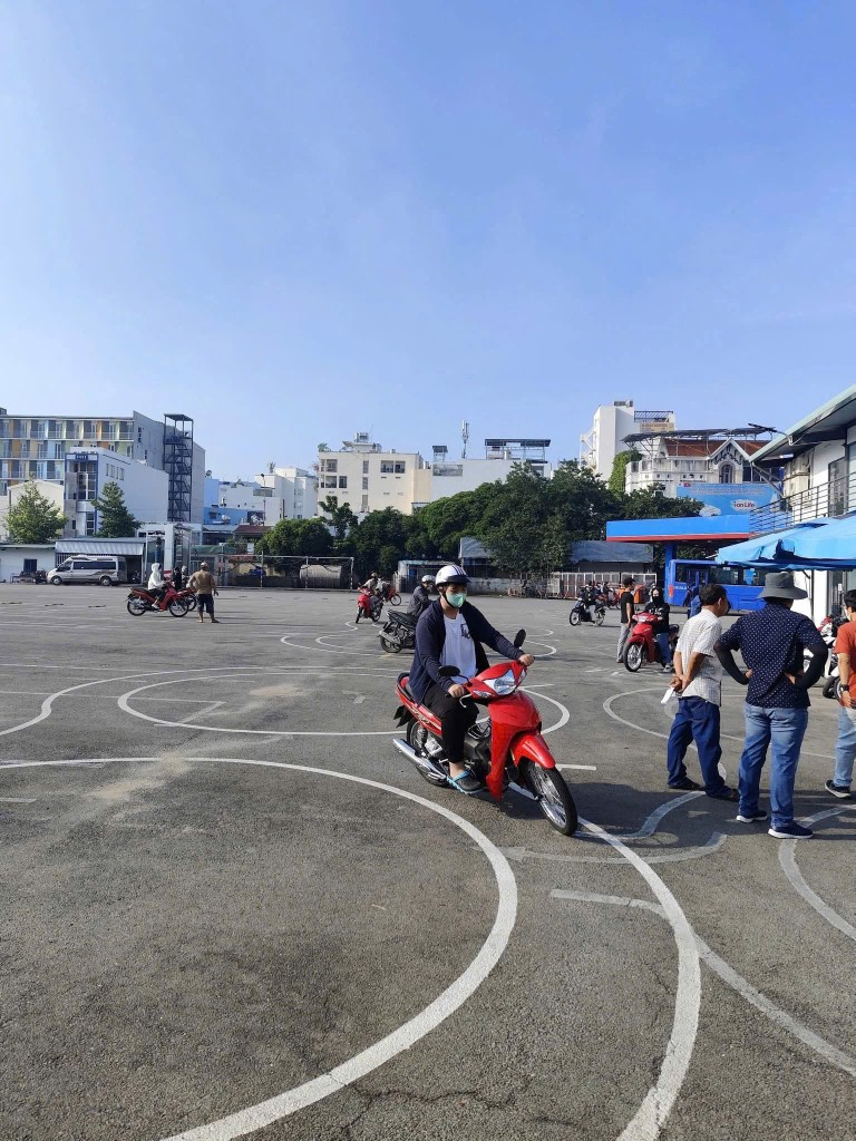 Sân tập khóa học bằng lái xe hạng A1