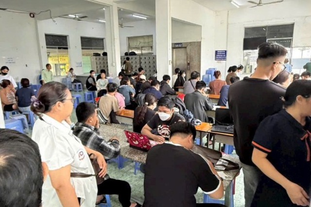 Giảng viên theo sát tiến độ học tập, linh hoạt sắp xếp lịch học phù hợp với từng học viên